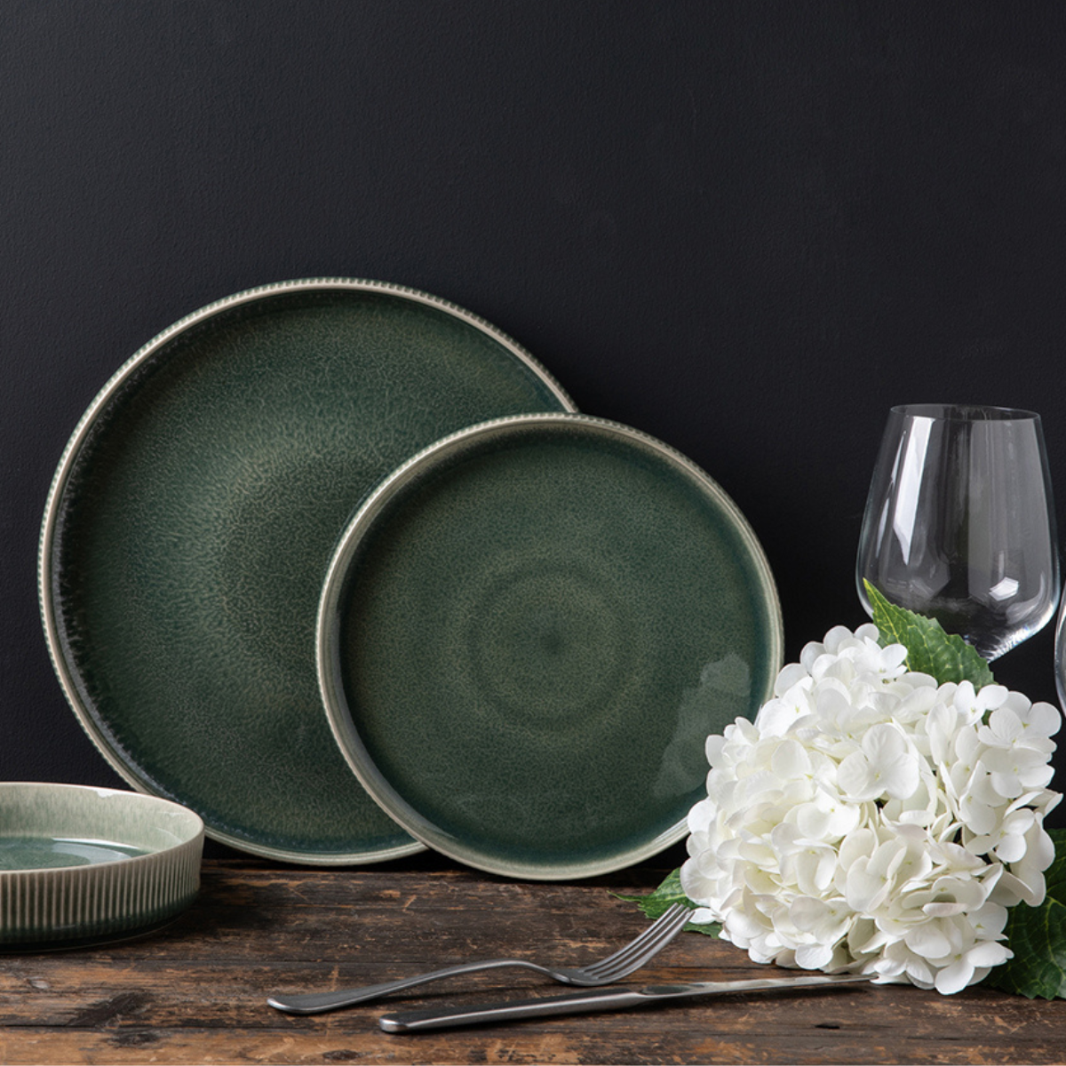 Laguiole 12-Piece Sage Green Stoneware Tableware Set