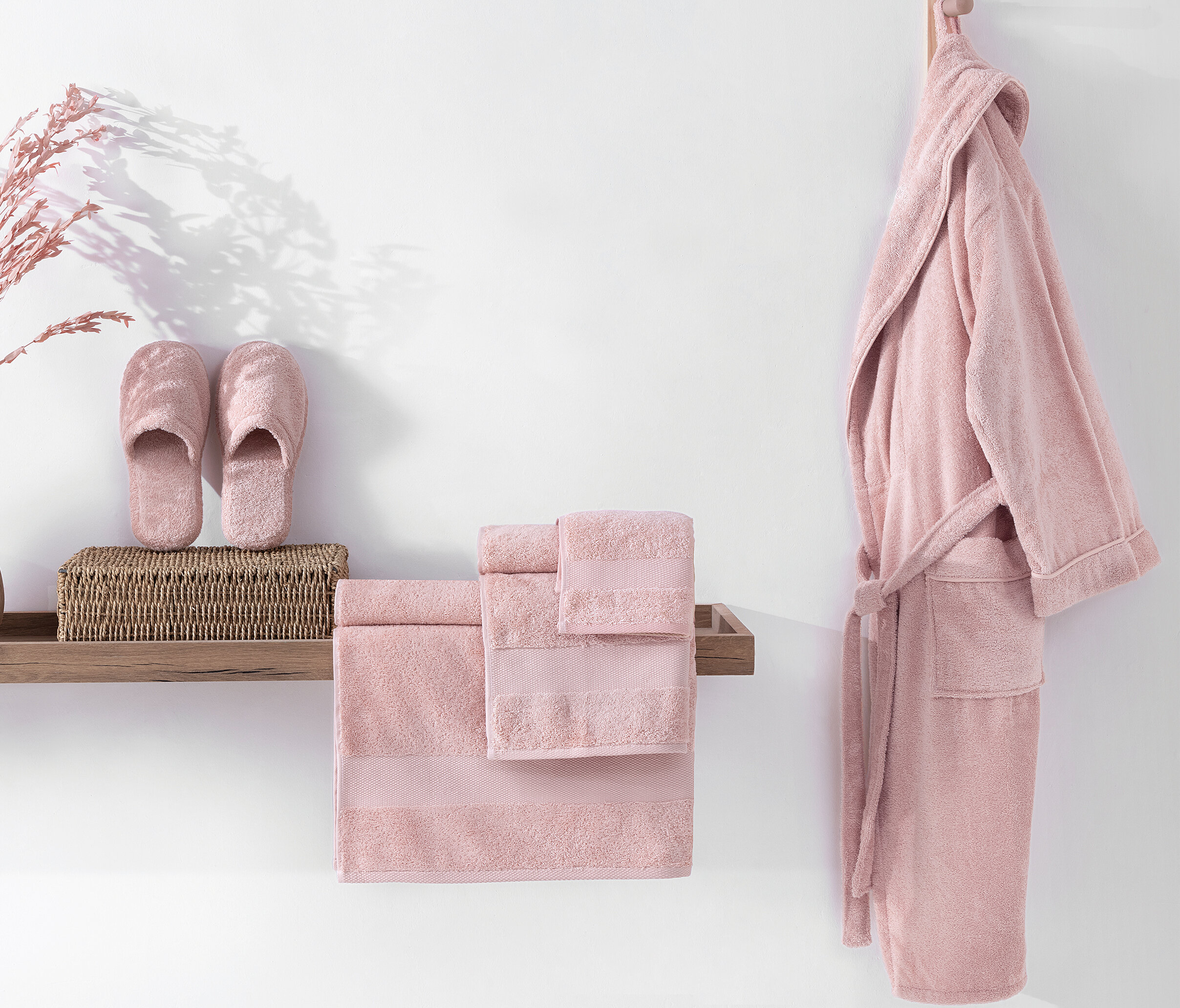 Essentials Bath Towel - Powder (90x150 cm)
