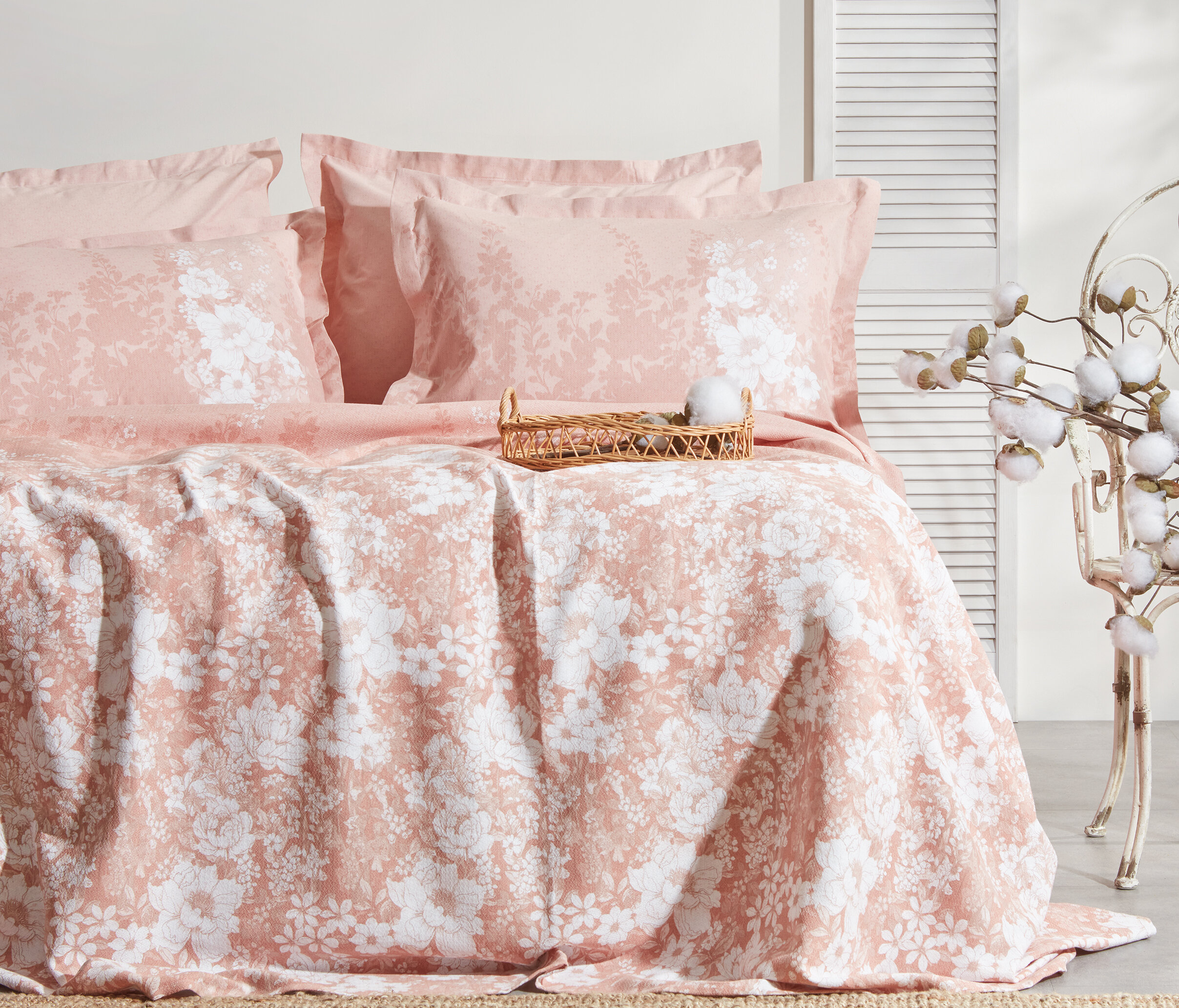 Queen Size Andressa Rnf Duvet Cover Set - Blush