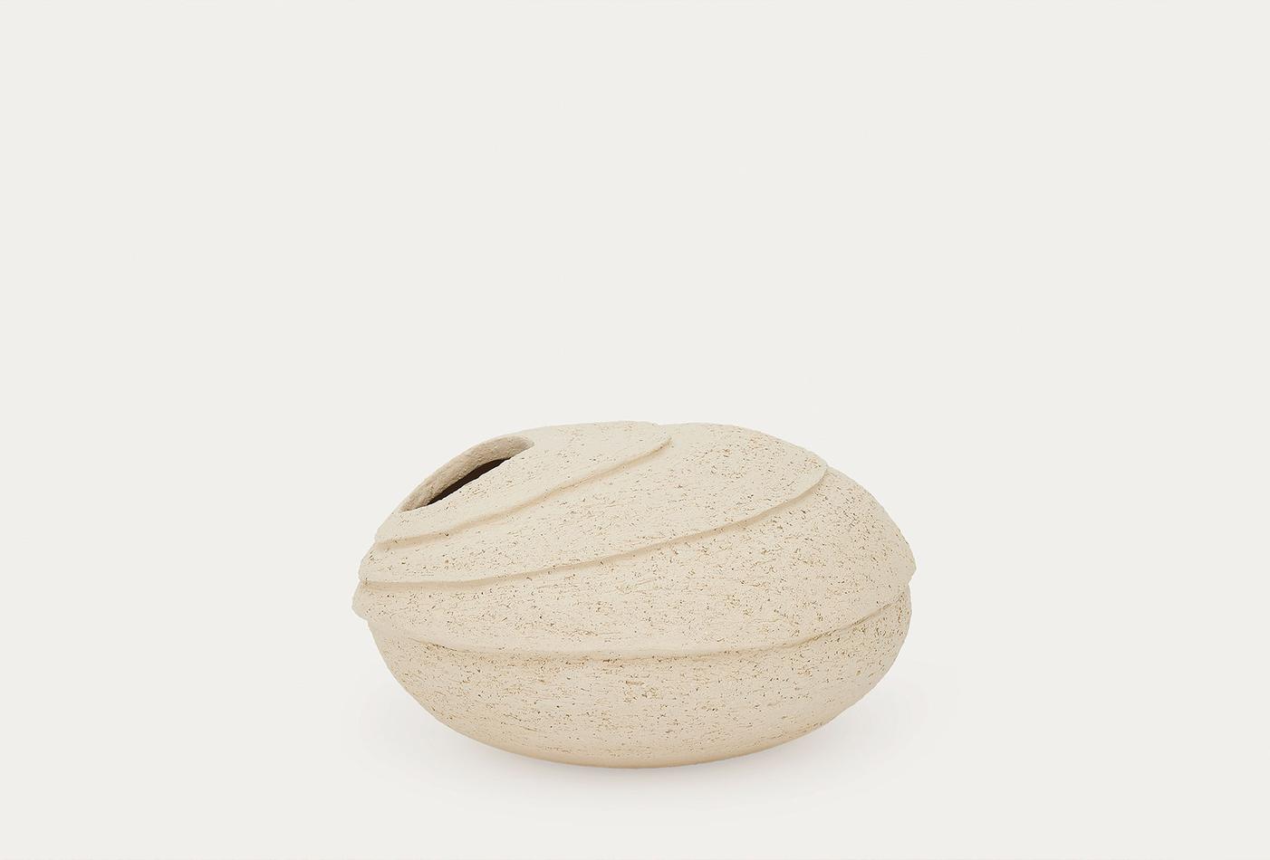 Andi Big Ceramic Vase - Contemporary Minimalist Tabletop Decor