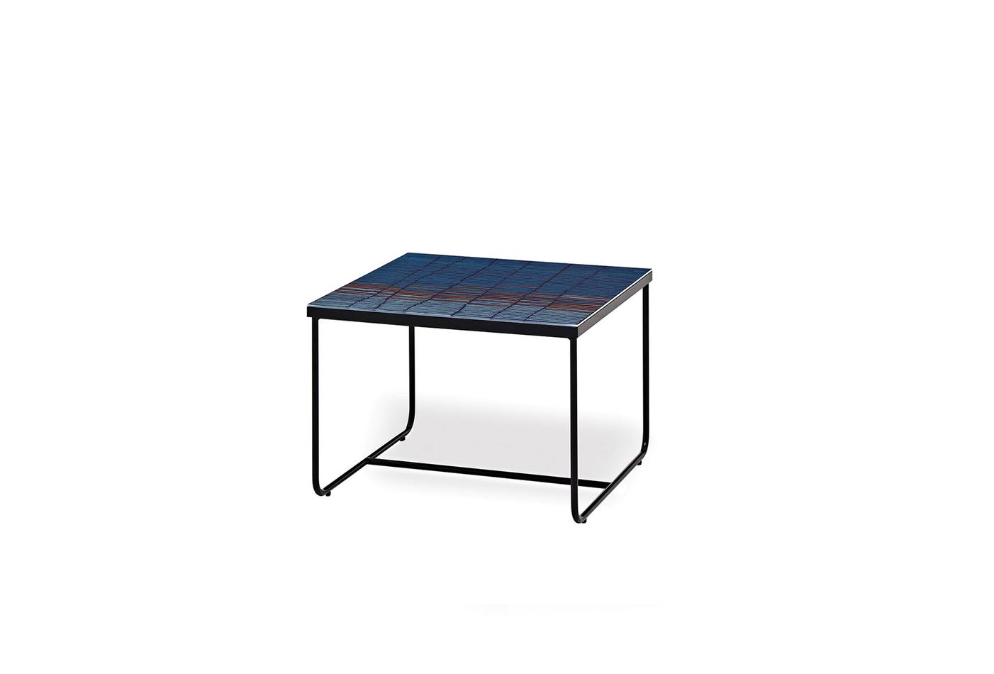 Lei Patterned Round Side Table with Glossy Glass & Metal Frame