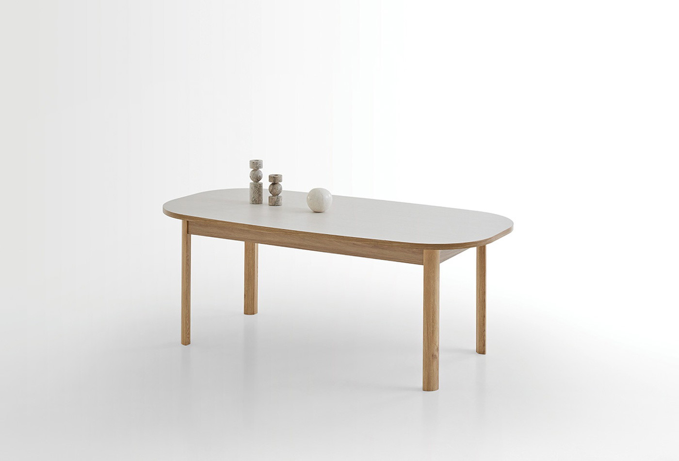 PERGE NON-EXTENDABLE TABLE WITH WOODEN LEG